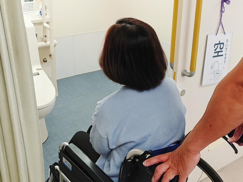 トイレ:多目的トイレで安心です。